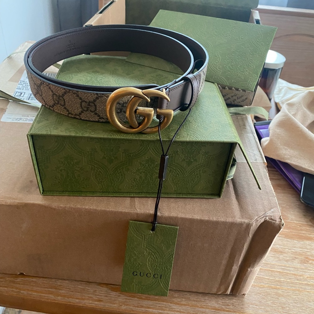 Gucci belt size Gucci 105  Got it as a gift and it’s the wrong one! Never worn!
